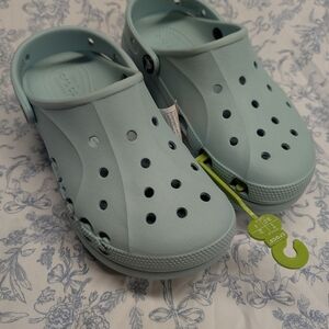 Brand New-Woman's Size 6 Teal Crocs Clogs